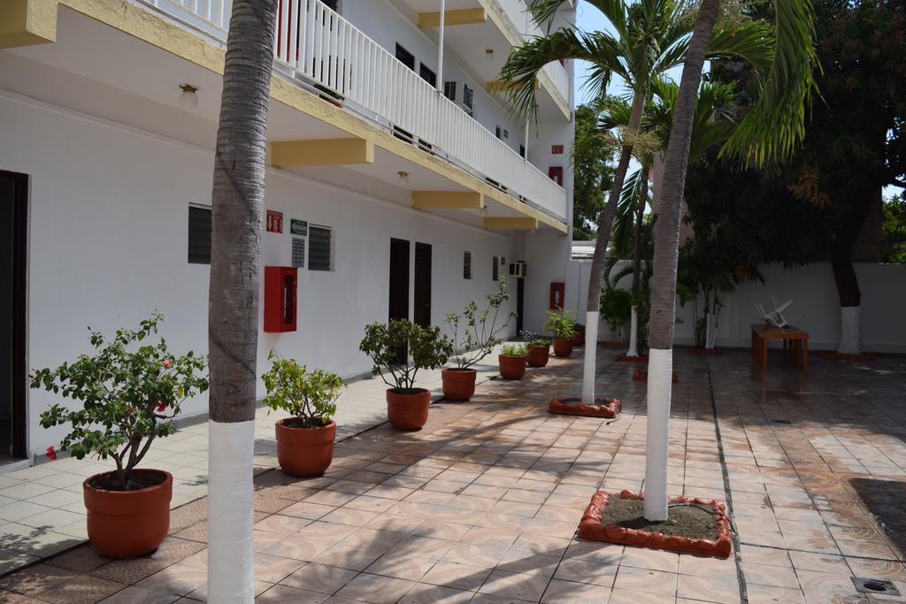 Hotel Lb Manzanillo Zewnętrze zdjęcie